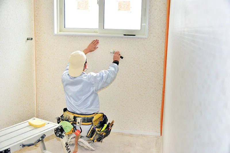 住まいを美しく蘇らせる塗装技術